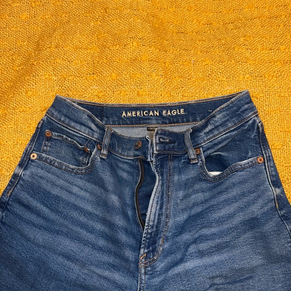 American Eagle Outfitters Women's Blue Denim Shorts - Picture 3 of 6